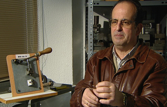 F&aacute;brica de ideas - Inventa: M&aacute;quina cucharillas de pesca