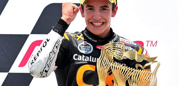 MARC MÁRQUEZ SE IMPONE EN SACHSENRING Y AUMENTA SU VENTAJA EN EL MUNDIAL MARC MÁRQUEZ SE IMPONE EN SACHSENRING Y AUMENTA SU VENTAJA EN EL MUNDIAL