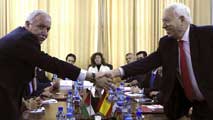 Ir al Video&nbsp;Margallo contin&uacute;a su gira por Oriente Medio
