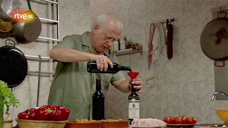 Cu&eacute;ntame c&oacute;mo pas&oacute; - Margaret, experta catadora de vinos (Cap. 239)