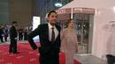 Mar&iacute;a Valverde llega a la alfombra roja acompa&ntilde;ada de Juan Diego Botto.