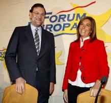 El presidente del PP, Mariano Rajoy, y la vicesecretaria de Organización del partido, Ana Mato. El presidente del PP, Mariano Rajoy, y la vicesecretaria de Organización del partido, Ana Mato.