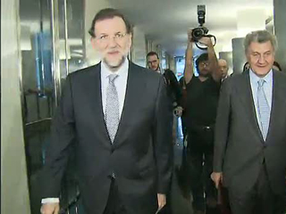 Ver v&iacute;deo  'Mariano Rajoy llega al Congreso de los Diputados en el d&iacute;a en el que se conforman las C&aacute;maras'