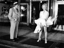 Marilyn Monroe y Tom Ewell en 'La tentaci&oacute;n vive arriba'