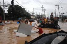 Marineros estadounidenses trabajan junto a las Fuerzas de Operaciones Especiales de Filipinas en las operaciones de rescate en Manila