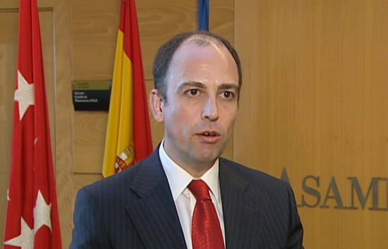 El presidente de la comisi&oacute;n para esclarecer el supuesto espionaje en el PP ha abandonado el puesto