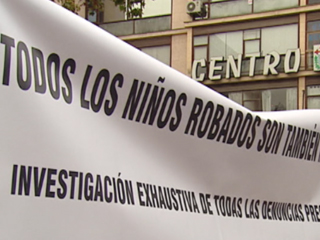 Ver v&iacute;deo  'M&aacute;s de 1.000 denuncias en toda Espa&ntilde;a por casos de beb&eacute;s robados'