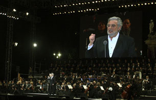 Ver v&iacute;deo  'M&aacute;s de 200.000 personas disfrutan de la voz de Pl&aacute;cido Domingo en M&eacute;xico'