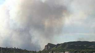Ver v&iacute;deo  'M&aacute;s de 8.000 hect&aacute;reas quemadas y 200 personas desalojadas en un incendio en Murcia y Albacete'