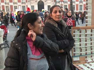 Ver v&iacute;deo  'M&aacute;s Gente - Diccionario de la Loter&iacute;a de Navidad 2011'