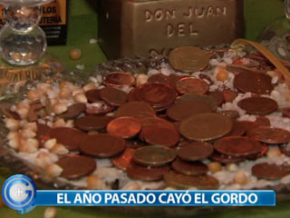 Ver v&iacute;deo  'M&aacute;s Gente - Una medium afirma que atrae la suerte para la Loter&iacute;a de Navidad 2011'