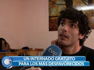 M�s Gente - Una Torre de Babel en Armenteros, Salamanca