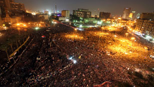 Ver v&iacute;deo  'Masiva manifestaci&oacute;n en Tahrir contra la Junta Militar'
