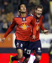 El centrocampista iran&iacute; del Osasuna Masoud Shojaei celebra el gol marcado, el primero de su equipo, ante el H&eacute;rcules.