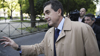 Matas dice que recibi&oacute; 21.346 euros del PP cuando dej&oacute; de ser ministro
