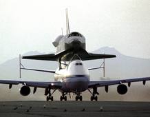 2 de mayo de 1991: vuelo de entrega del Endeavour desde la factor&iacute;a en la que fue construido