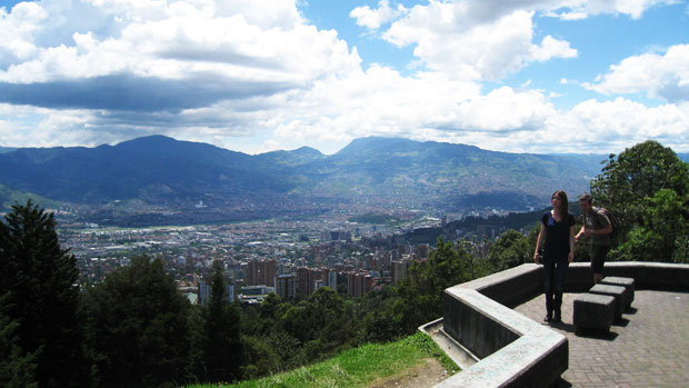 Espa&ntilde;oles en el mundo - Medell&iacute;n - Avance