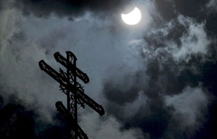 Ver v&iacute;deo  'Medio mundo disfruta de un eclipse total de sol'