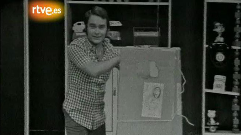 La casa del reloj - Los medios de comunicaci&oacute;n (1973)