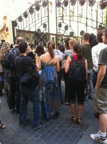 Medios de comunicación se concentran a las puertas de la sede de la SGAE Medios de comunicación se concentran a las puertas de la sede de la SGAE