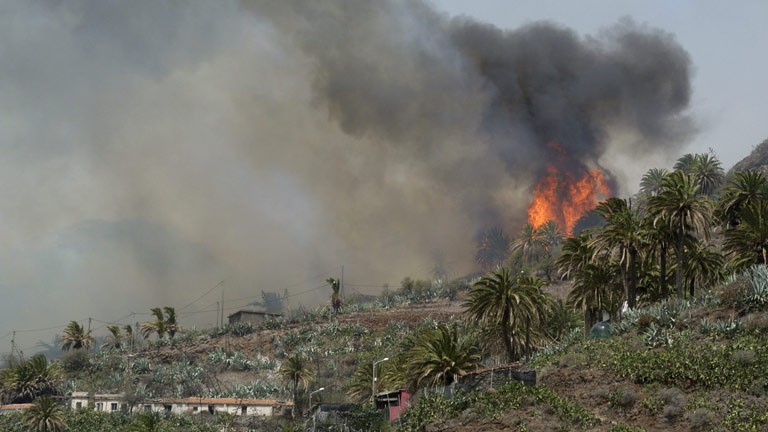 Los incendios de Canarias, significativamente mejor por el cambio del tiempo