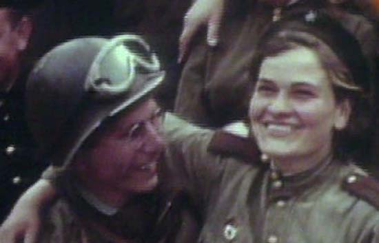 "Memoria de la Guerra". Cap&iacute;tulo 1 - "Encuentro en el Elba"