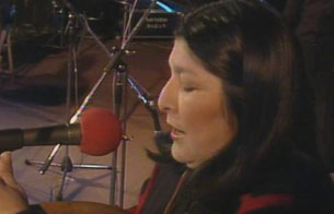 Ver v&iacute;deo  '"Mercedes Sosa, algo m&aacute;s que una canci&oacute;n" (1983)'