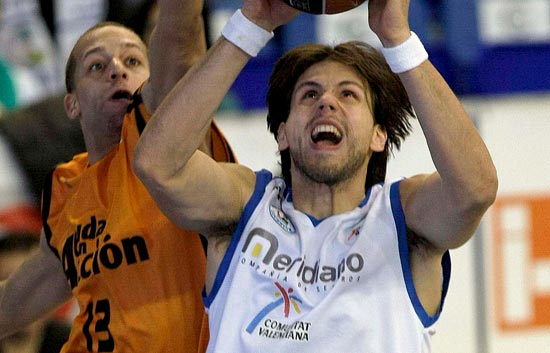 Meridiano Alicante 85-82 Ayuda en Acci�n Fuenlabrada