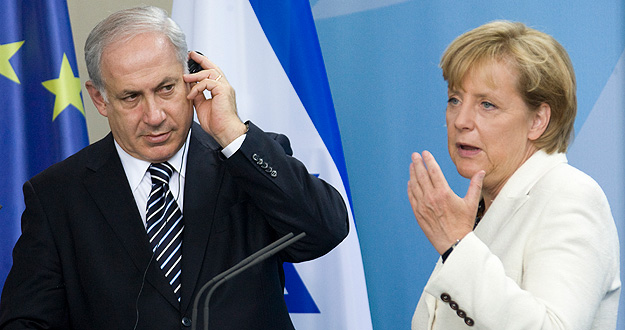 Merkel y Netanyahu durante la conferencia de prensa conjunta que han ofrecido en Berl&iacute;n.