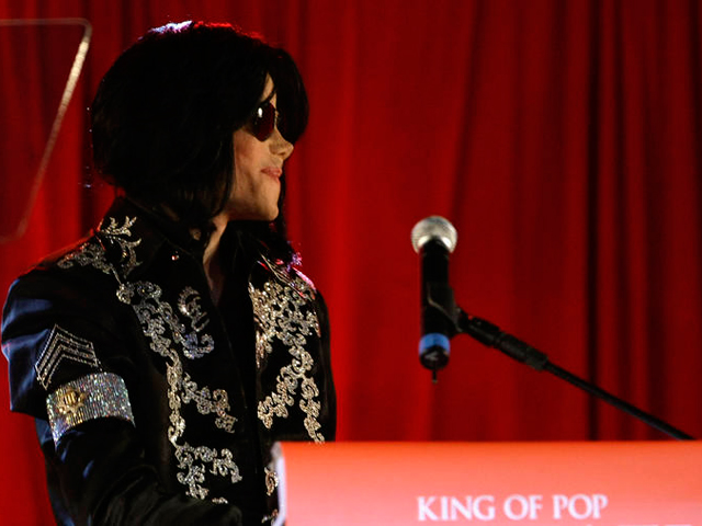 Michael Jackson, obsesionado con tener cerca a su m&eacute;dico