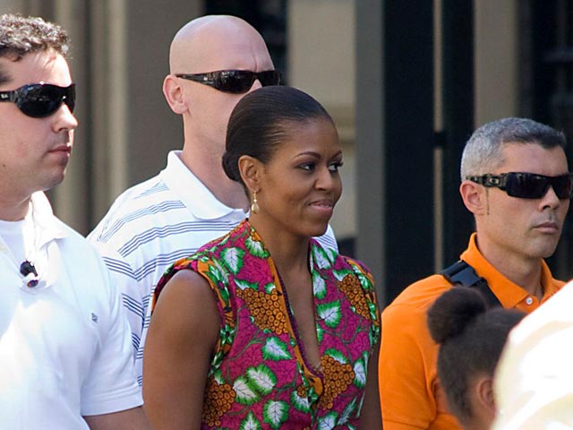 La primera dama de Estados Unidos y su hija Sasha visitan Granada