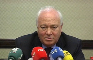 Ver v&iacute;deo  'Miguel &Aacute;ngel Moratinos recuerda al soldado fallecido en Afganist&aacute;n'