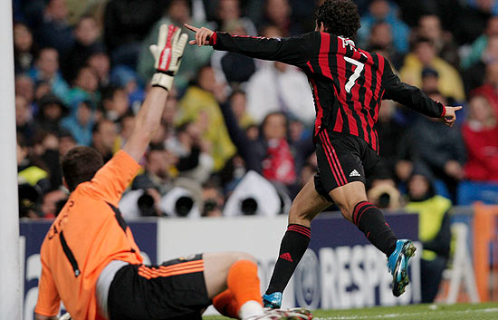 El Milan resucita en Madrid (2-3)