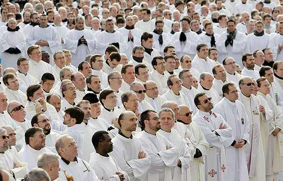 Miles de cat�licos celebran la Fiesta de la Sagrada Familia en Madrid