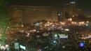 Ir al Video&nbsp;Miles de egipcios marchan ante el palacio presidencial contra Morsi