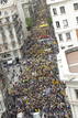 Miles de estudiantes se manifiestan en Barcelona contra los recortes