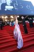 Milla Jovovich llega al pase de 