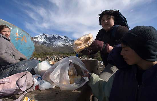 Informe semanal - Trece millones de pobres en Argentina