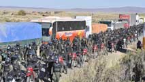 Ir al Video&nbsp;Mineros de Bolivia vuelan un puente en protesta por las pensiones