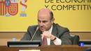 Ir al Video&nbsp;El ministro de Econom&iacute;a da cuatro meses a los bancos para fusionarse