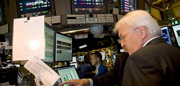 El Ministro de Exteriores alem&aacute;n Frank-Walter Steinmeier visita Wall Street.