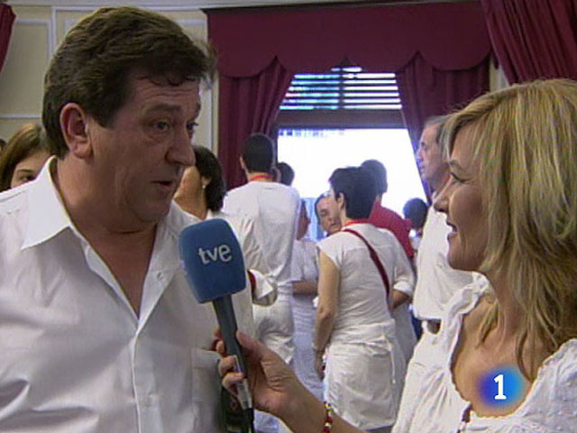 Entrevista a Mari Ganuza, habla para TVE antes de lanzar el chupinazo