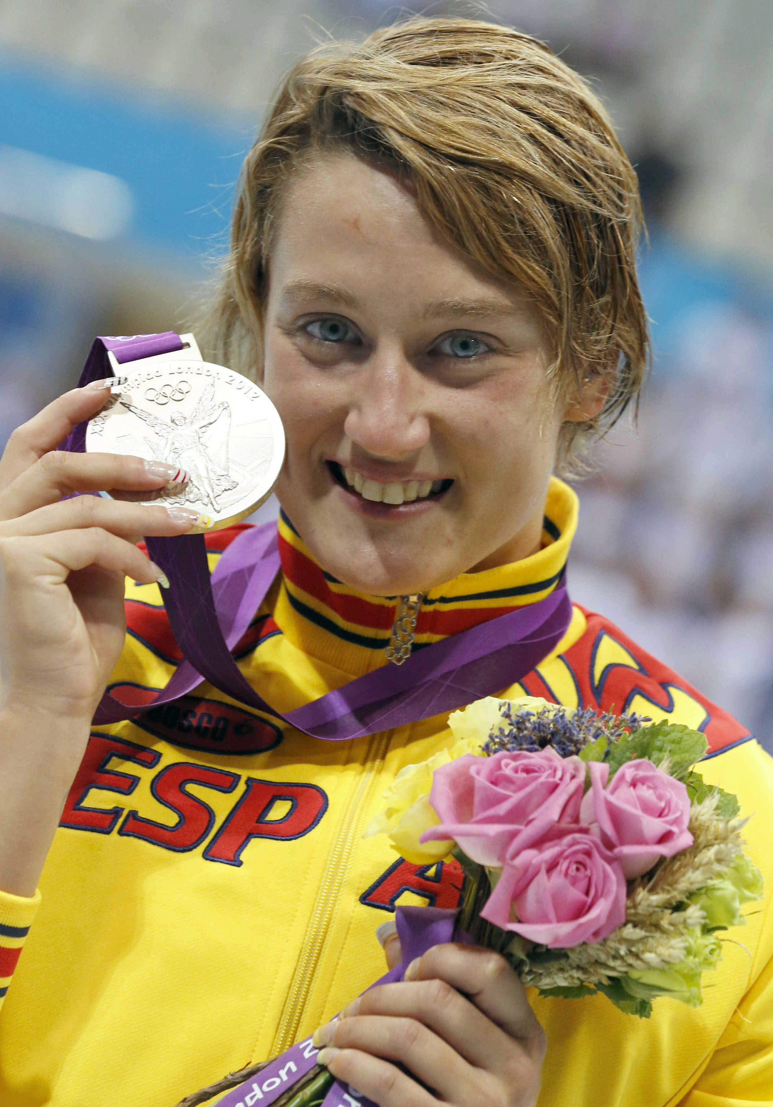 MIREIA BLEMONTE GANA LA PLATA EN 800 LIBRES MIREIA BLEMONTE GANA LA PLATA EN 800 LIBRES