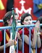 Varias j&oacute;venes durante la misa de bienvenida a los peregrinos de la Jornada Mundial de la Juventud (JMJ)