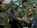 Ir al Video&nbsp;Mladic llega a La Haya tras ser extraditado por Serbia