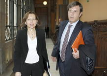 MONTSERRAT TURA, DEL PSC, DECLARA U ENTRADA AL PALACIO DE JUSTICIA MONTSERRAT TURA, DEL PSC, DECLARA U ENTRADA AL PALACIO DE JUSTICIA