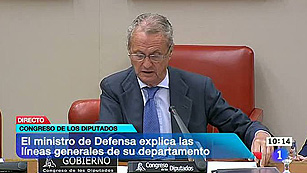 Ver v&iacute;deo  'Morenes, preocupado por la "alarmante" disminuci&oacute;n de presupuesto en Defensa'