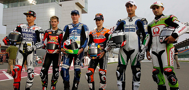 Los pilotos de MotoGP, en el circuio de Losail.