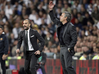 Ver v&iacute;deo  ''Mou' y Guardiola hablan con sus gestos'