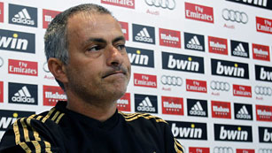 Ver v&iacute;deo  'Mourinho: "Si ganamos la liga es una gran temporada"'